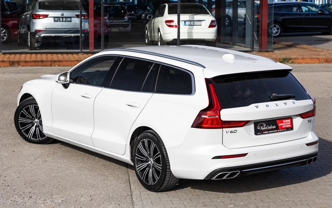 Volvo V60 cena 106900 przebieg: 162600, rok produkcji 2019 z Bobowa małe 781
